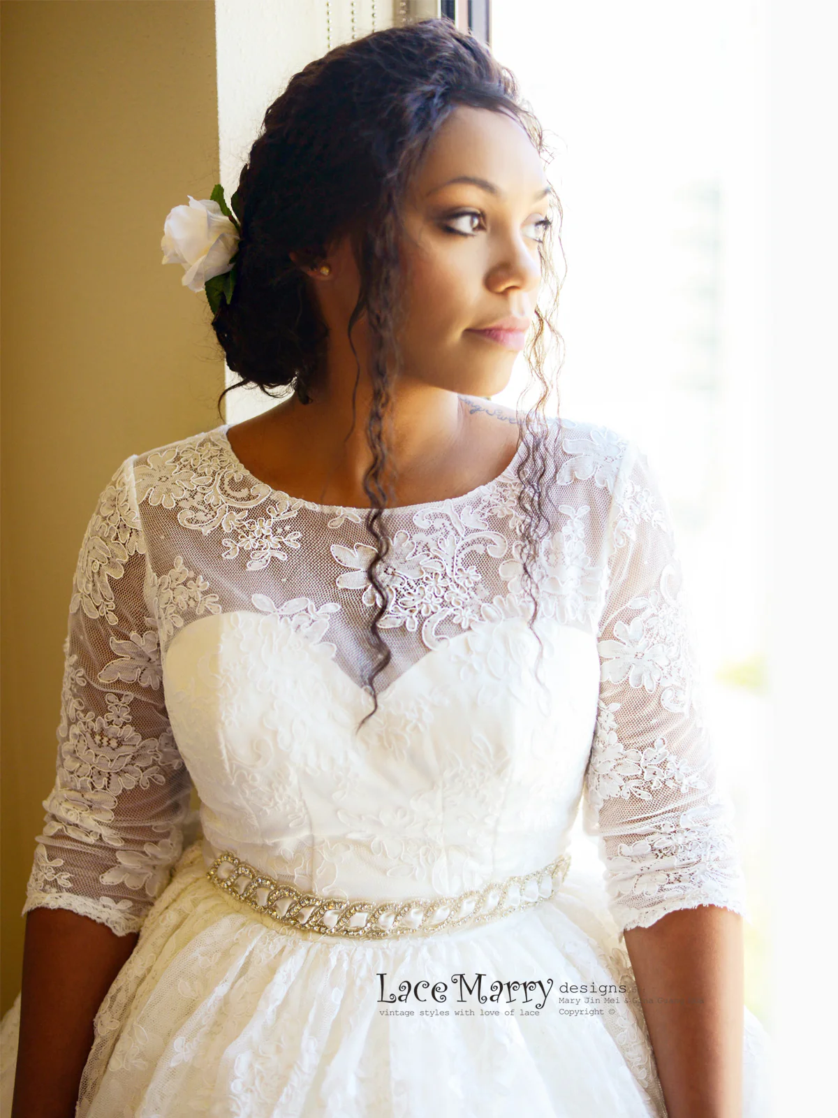 DENISE / Pin-Up Lace Wedding Dress - Image 3