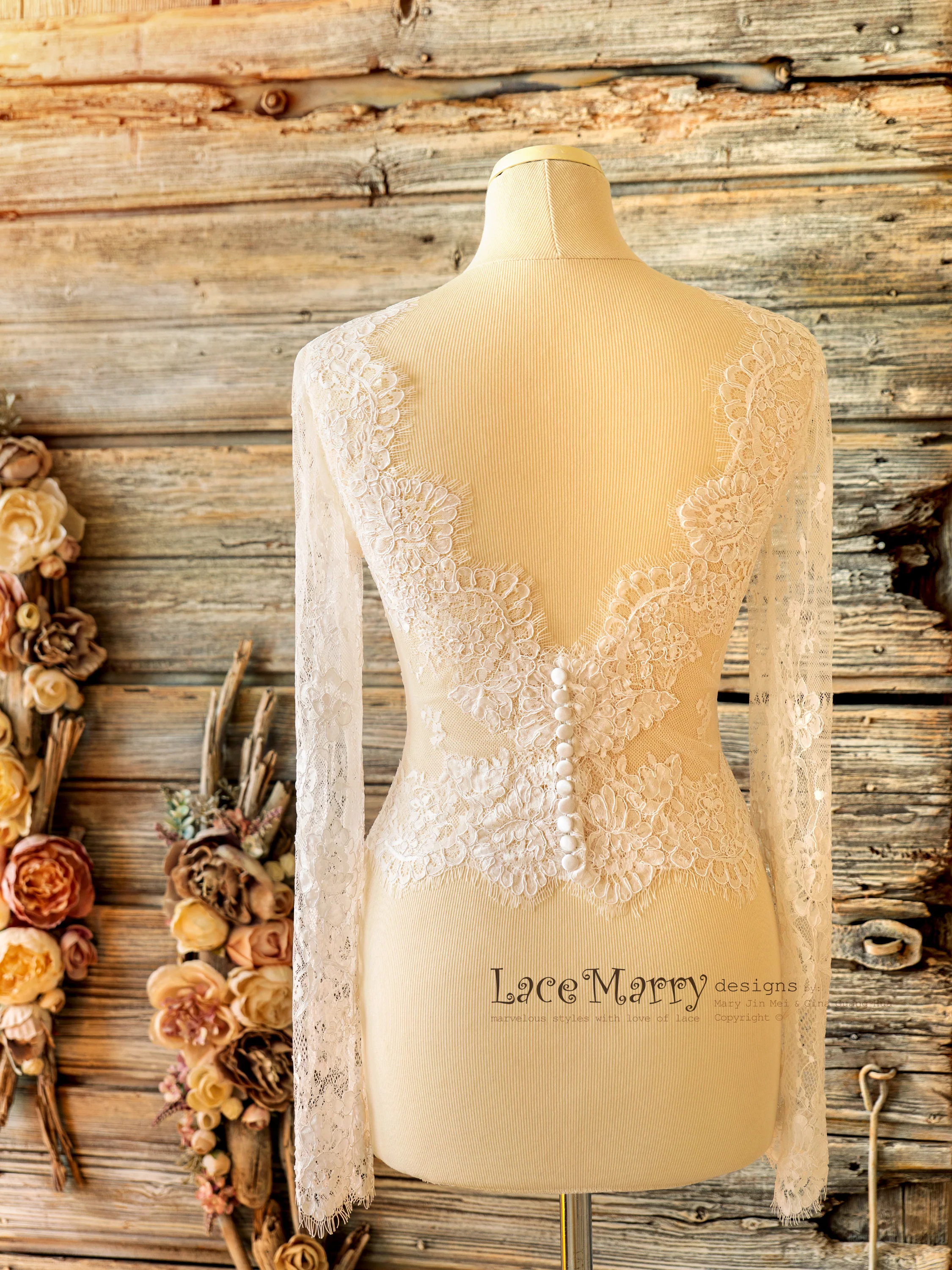 Fitted Wedding Dress Set with Long Lace Sleeves Top - Image 11