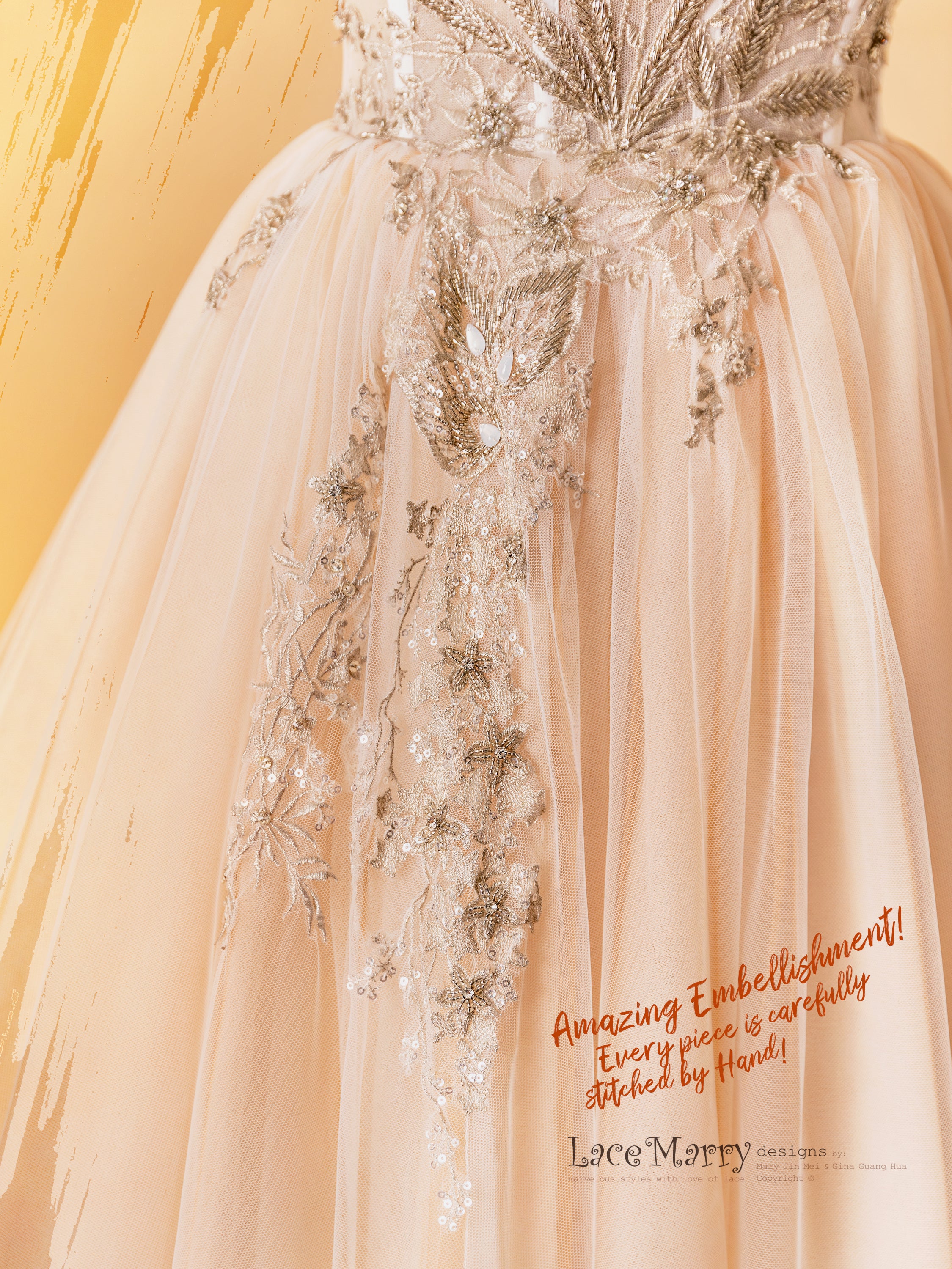 GWEN / Strapless Wedding Dress in Pushup Bustier Style - Image 6