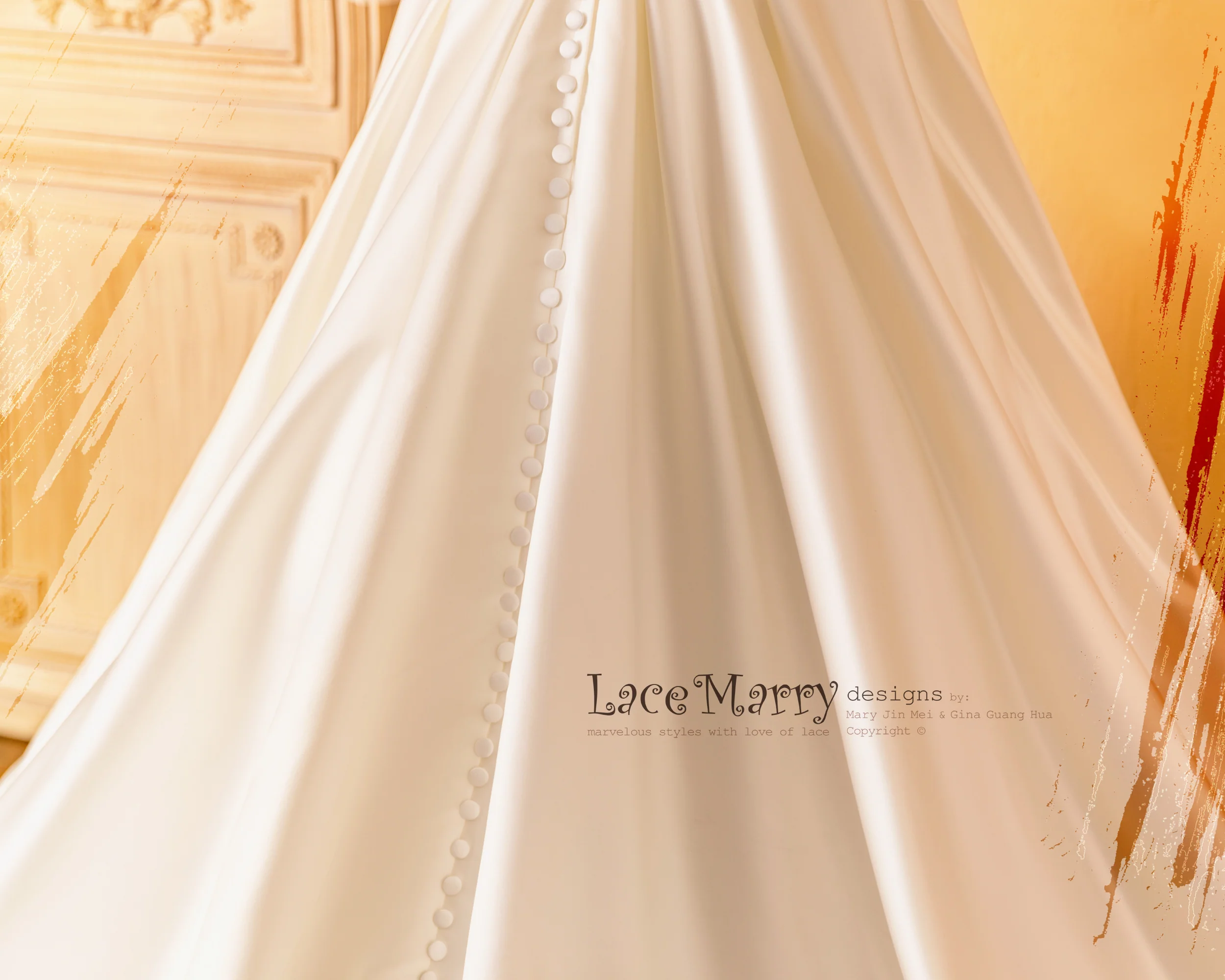 JULISSA / Plain Wedding Dress with Plunge Neckline - Image 7