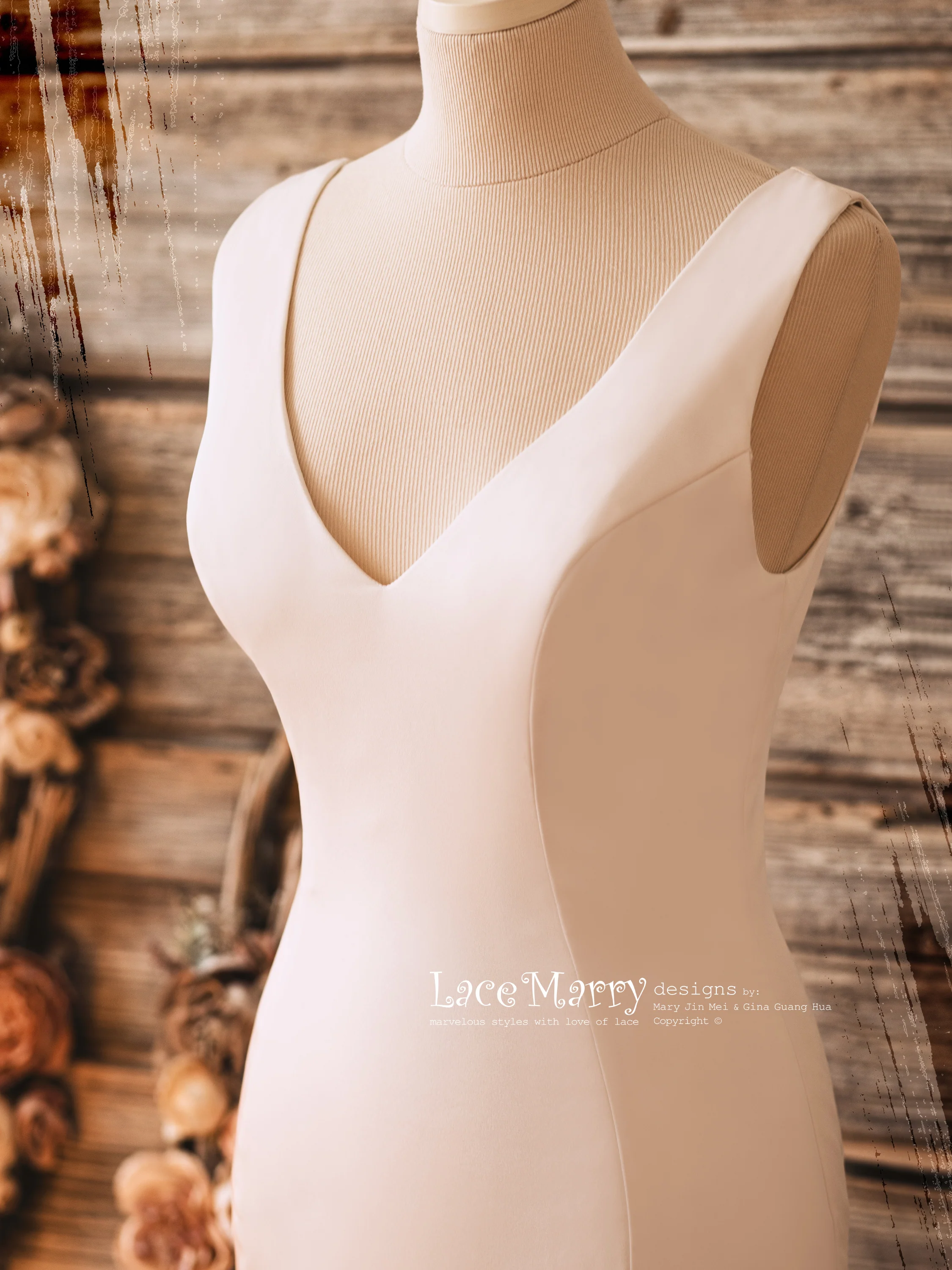 CLEMENTINE / Simple and Elegant Wedding Dress - Image 3