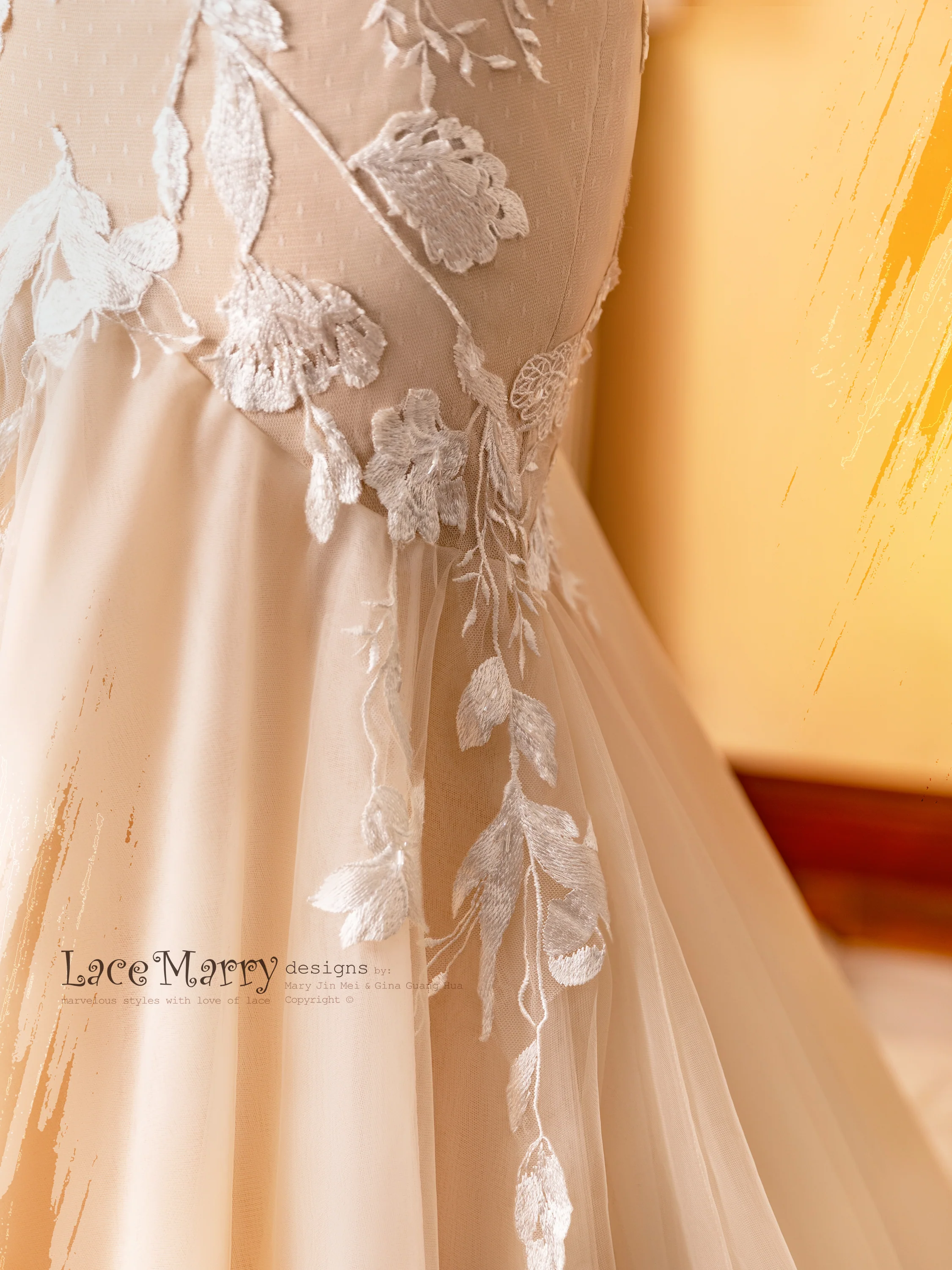 SUDE / Mermaid Strapless Wedding Dress with Amazing Flower Appliques - Image 4